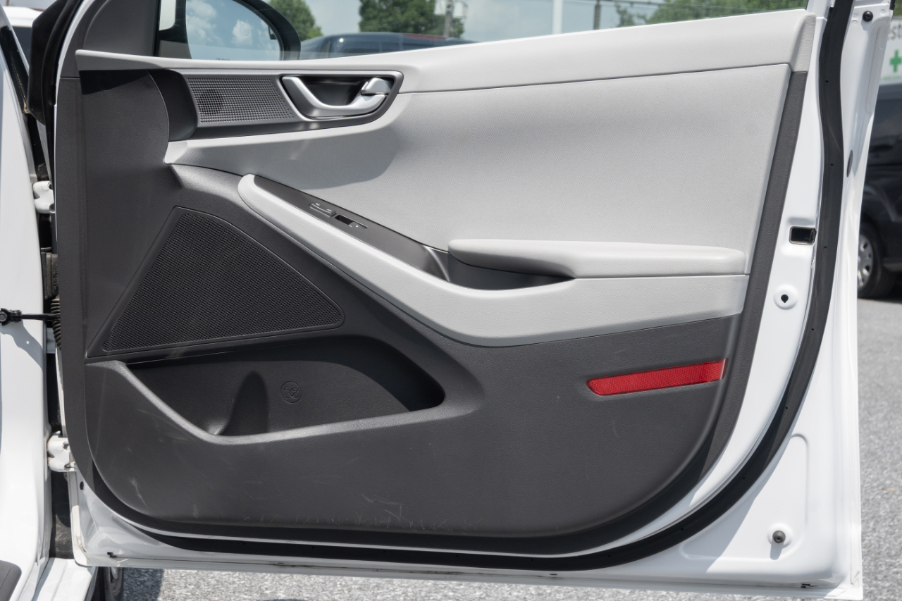 Hyundai Ioniq Hybrid Blue Hatchback 2020