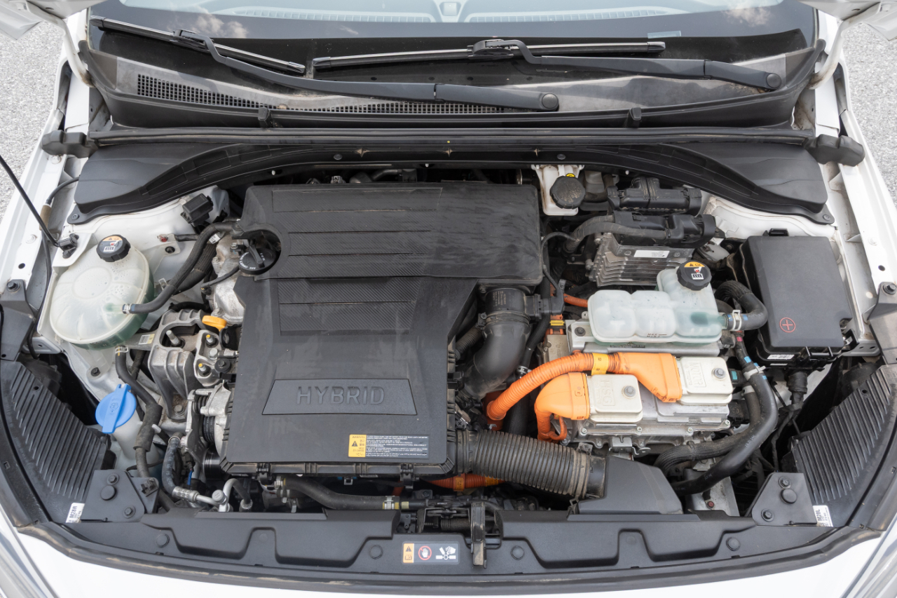 Hyundai Ioniq Hybrid Blue Hatchback 2020