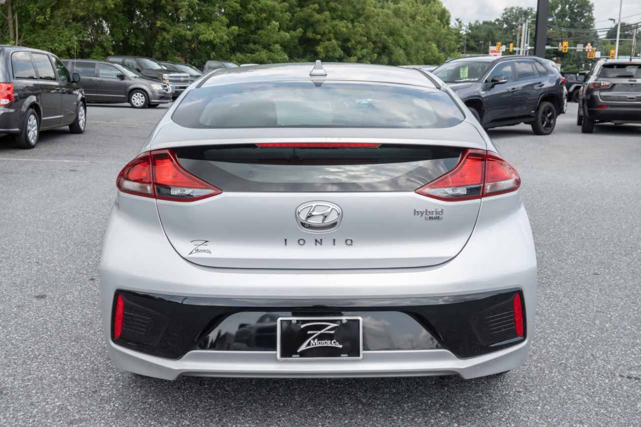 Hyundai Ioniq Hybrid Blue Hatchback 2019