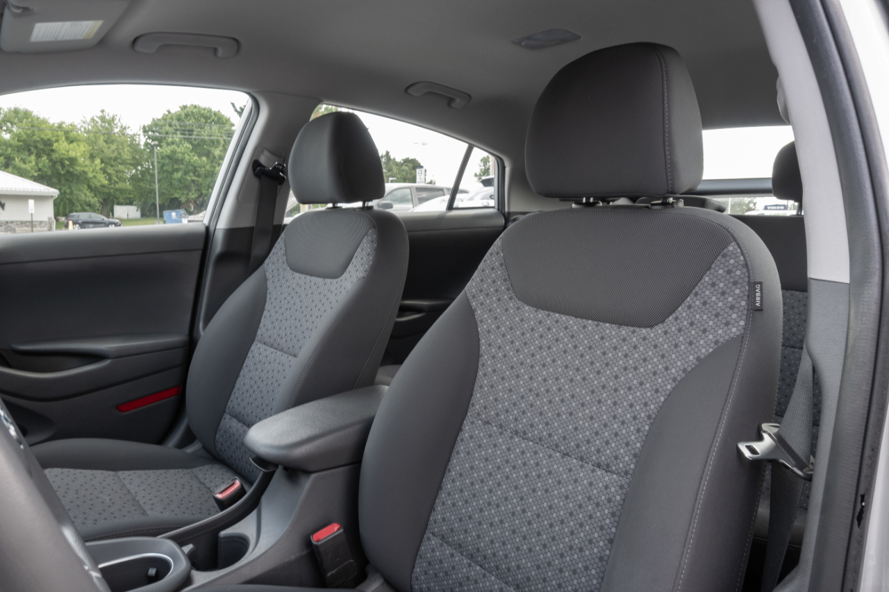 Hyundai Ioniq Hybrid Blue Hatchback 2019