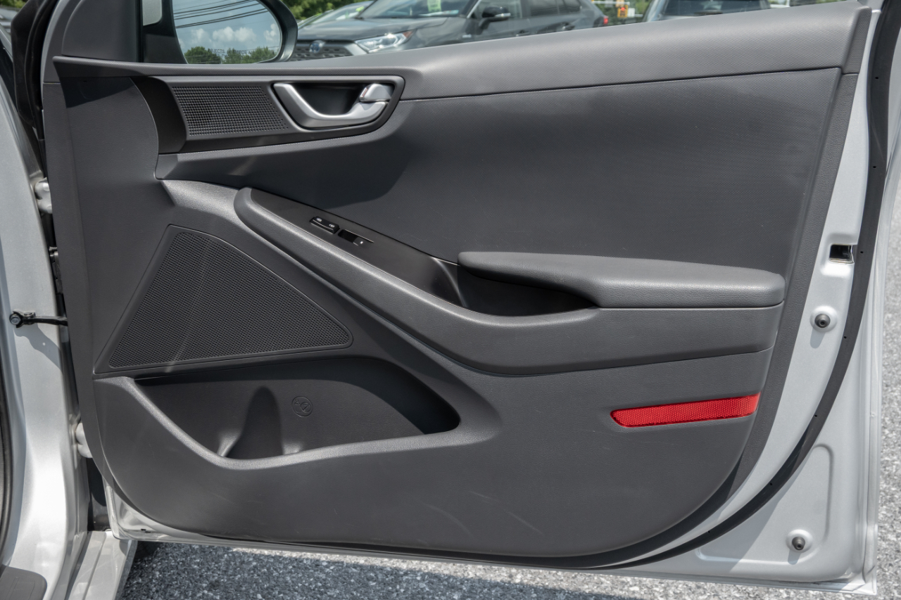 Hyundai Ioniq Hybrid Blue Hatchback 2019