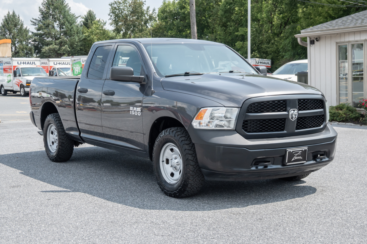 RAM 1500 4WD Quad Cab 140.5" Tradesman 2016