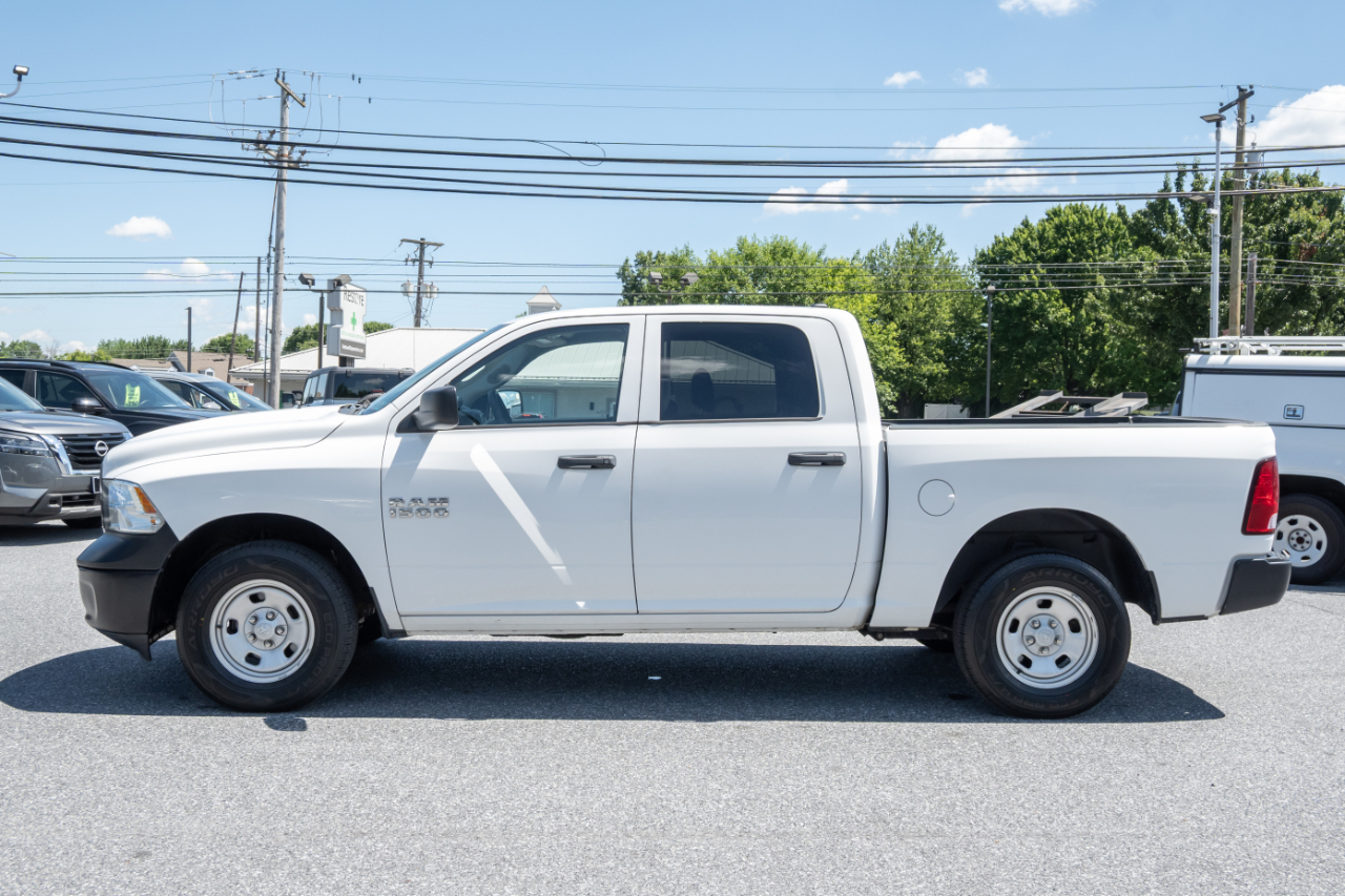 RAM 1500 Tradesman 4x4 Crew Cab 5'7" Box 2018