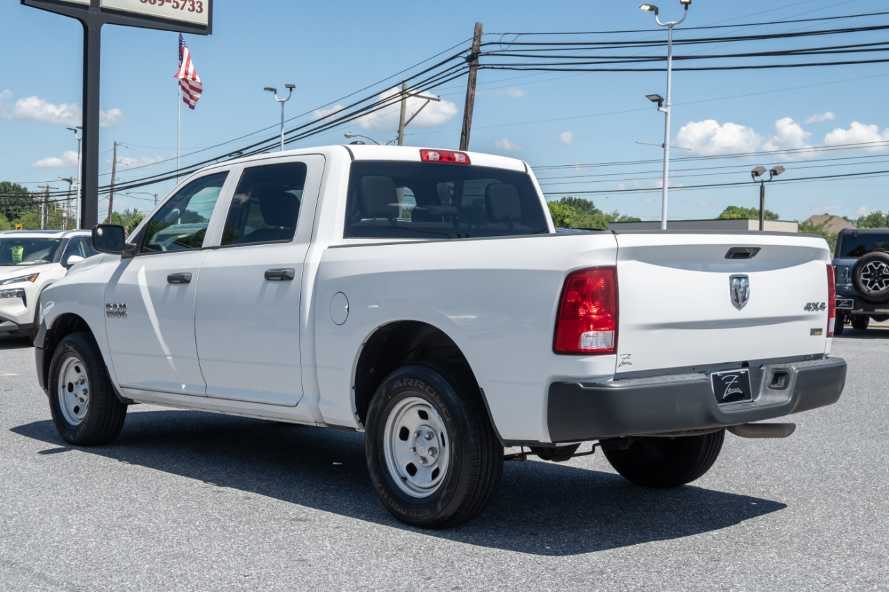 RAM 1500 Tradesman 4x4 Crew Cab 5'7" Box 2018
