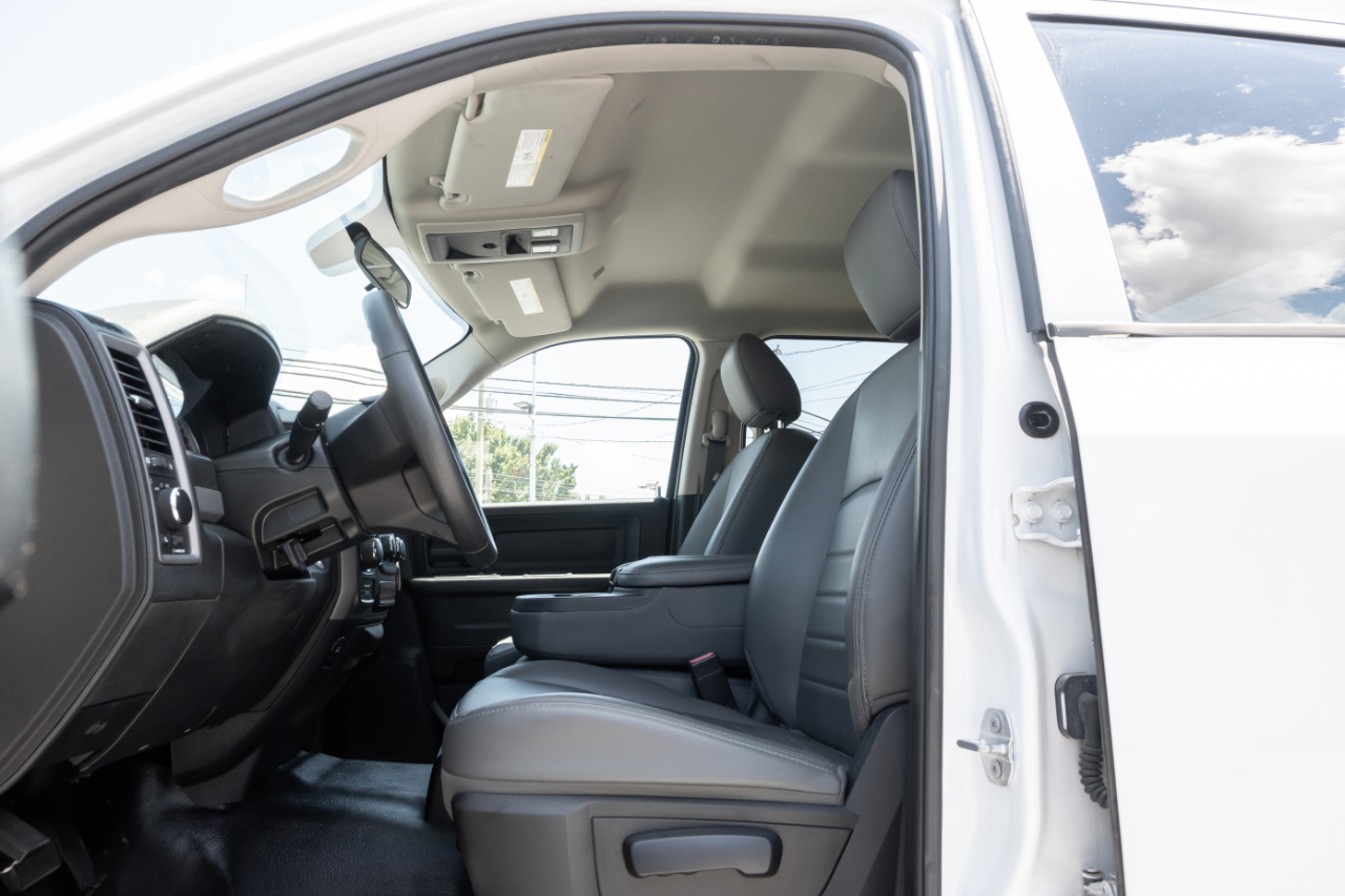 RAM 1500 Tradesman 4x4 Crew Cab 5'7" Box 2018