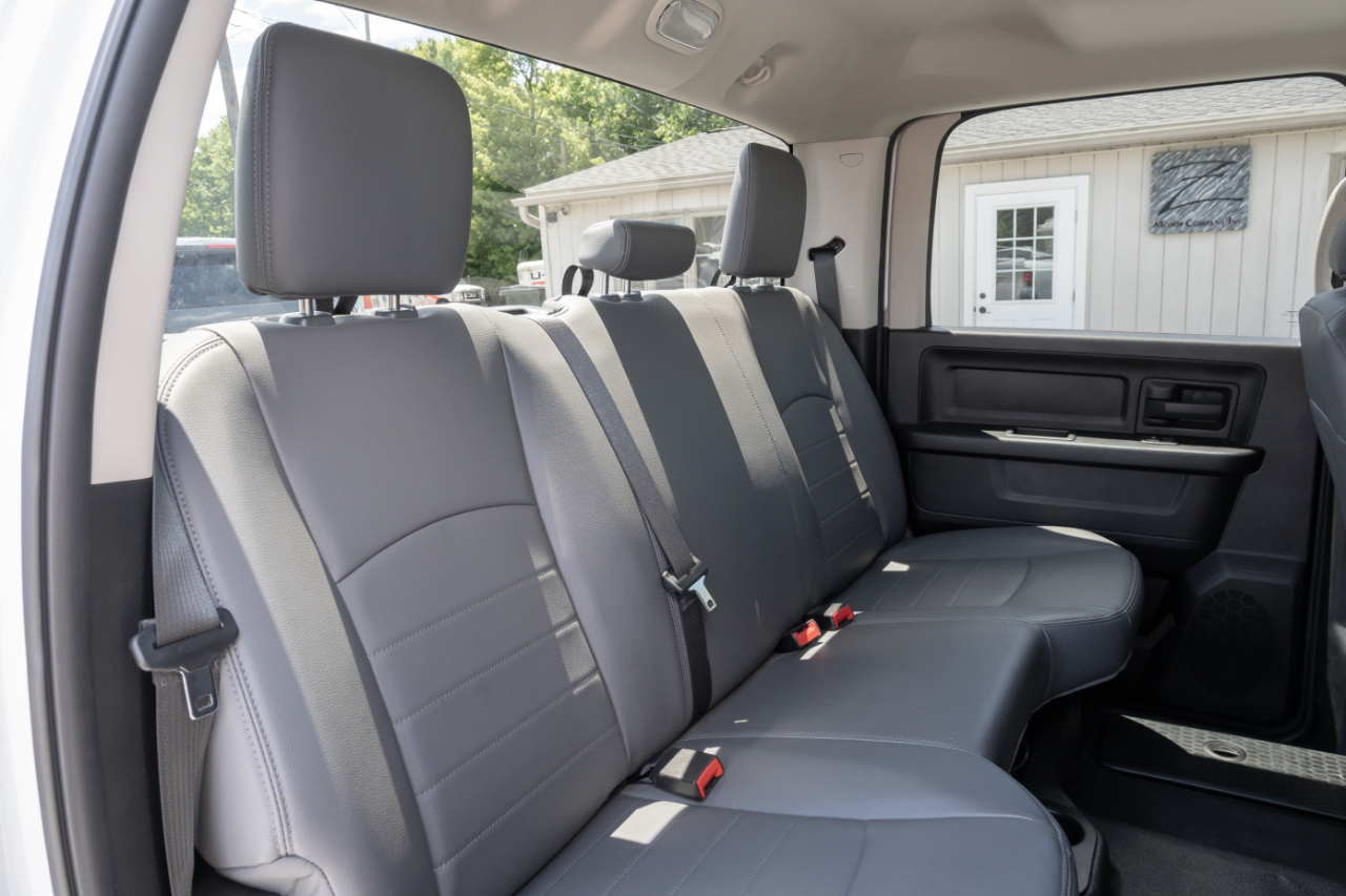 RAM 1500 Tradesman 4x4 Crew Cab 5'7" Box 2018