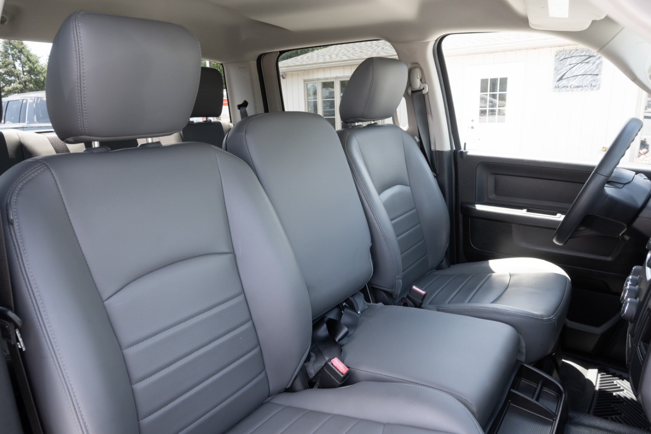RAM 1500 Tradesman 4x4 Crew Cab 5'7" Box 2018