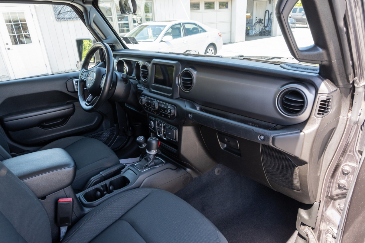 Jeep Gladiator Willys 4x4 2021