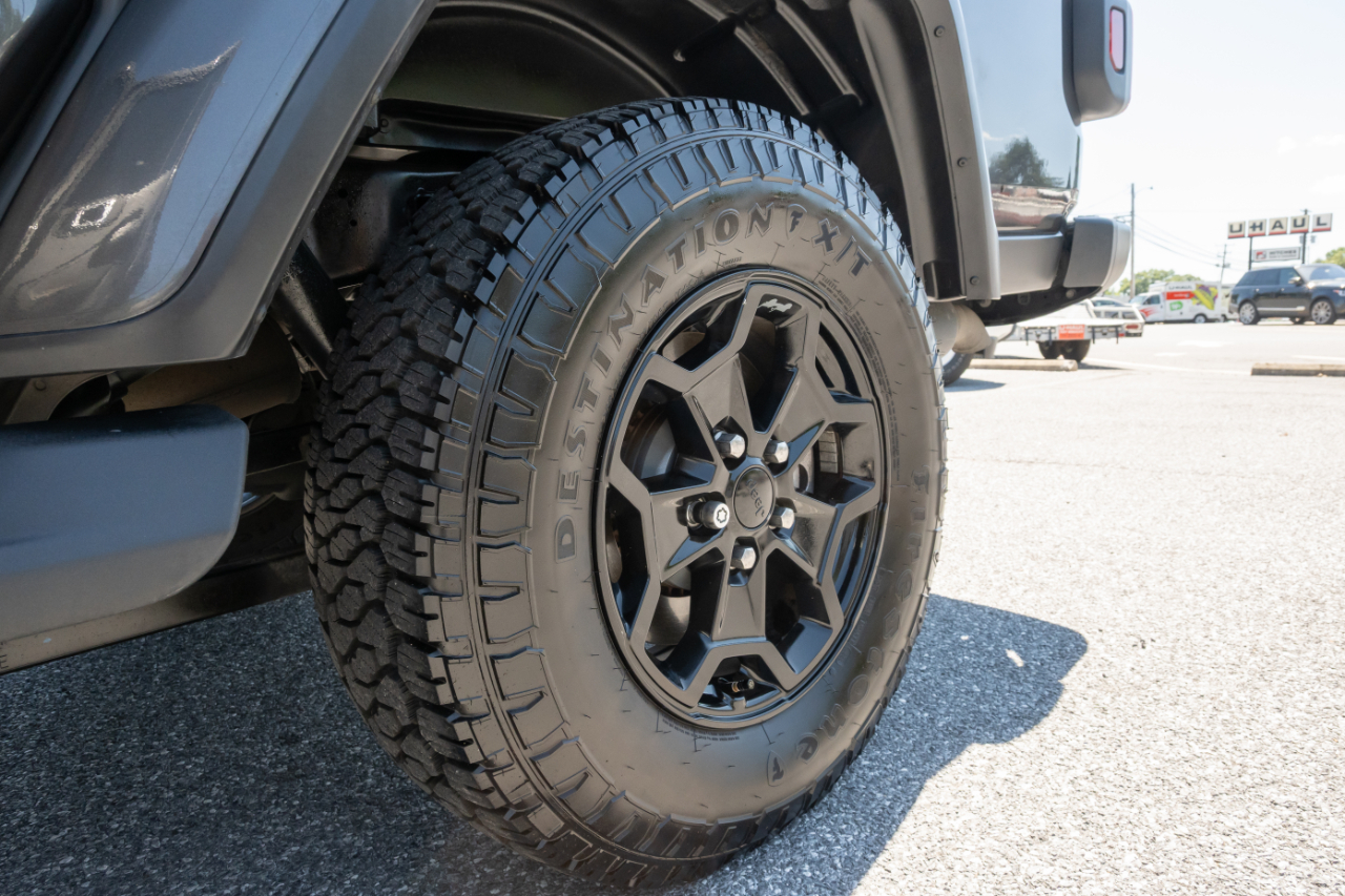 Jeep Gladiator Willys 4x4 2021
