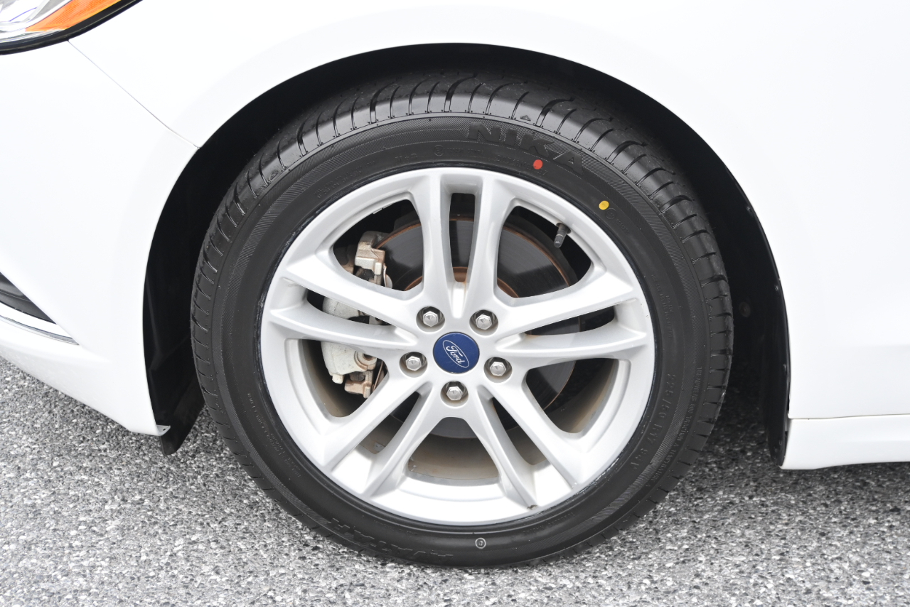 Ford Fusion Hybrid S FWD 2018