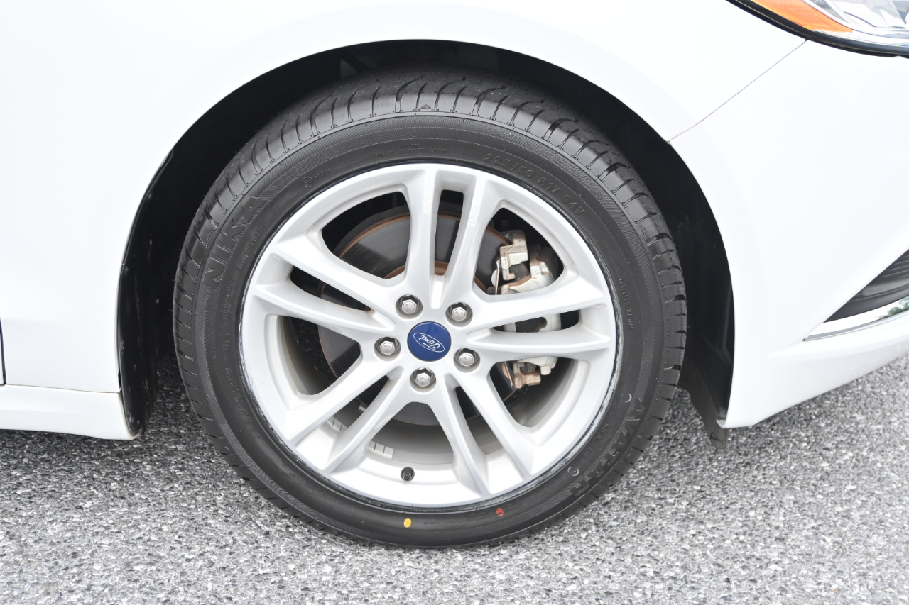 Ford Fusion Hybrid S FWD 2018