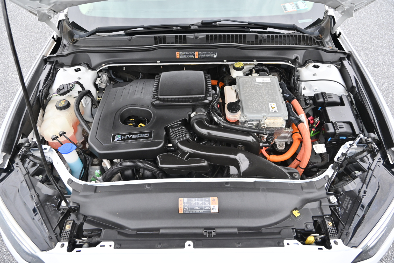 Ford Fusion Hybrid S FWD 2018