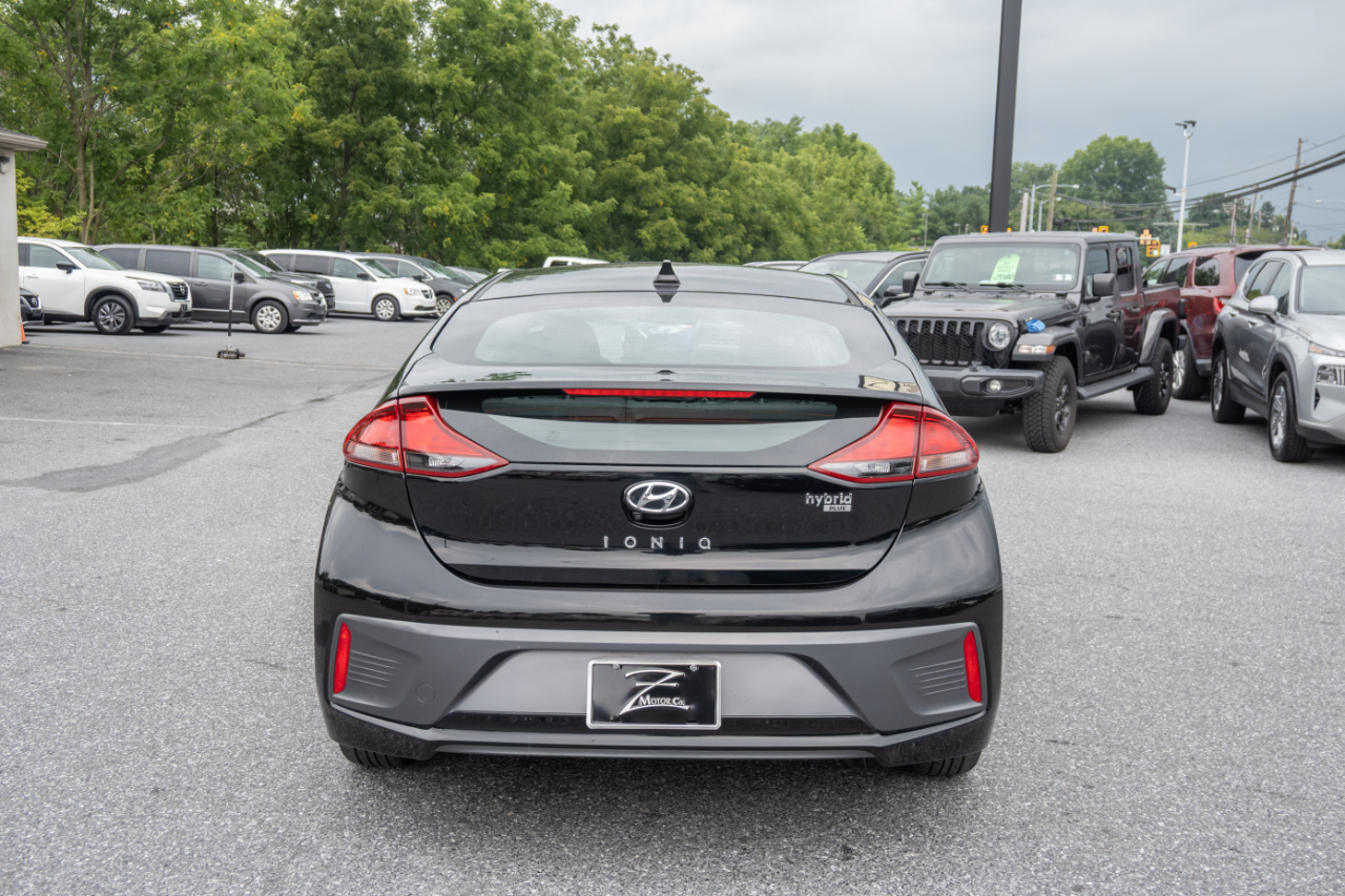 Hyundai Ioniq Hybrid Blue Hatchback 2020