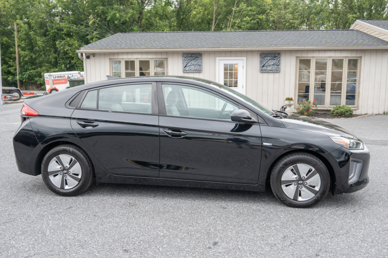 Hyundai Ioniq Hybrid Blue Hatchback 2020