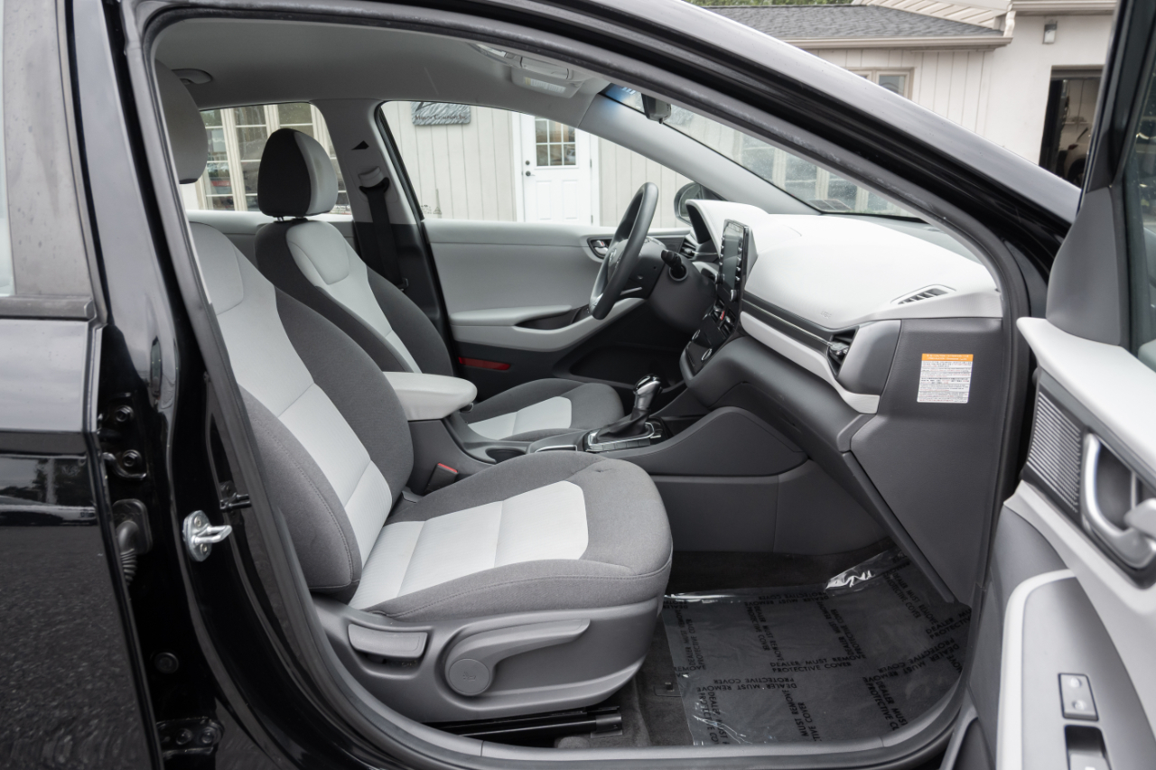 Hyundai Ioniq Hybrid Blue Hatchback 2020