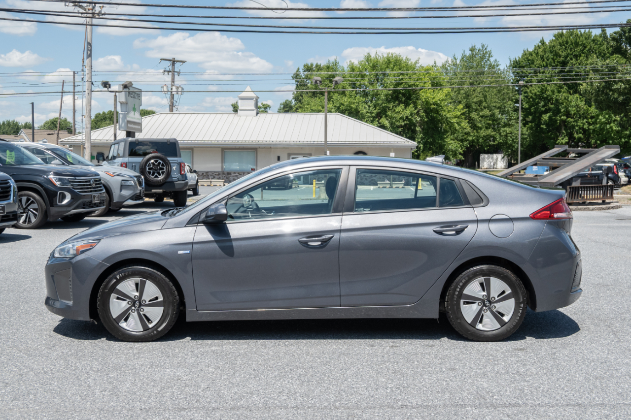 Hyundai Ioniq Hybrid Blue Hatchback 2018