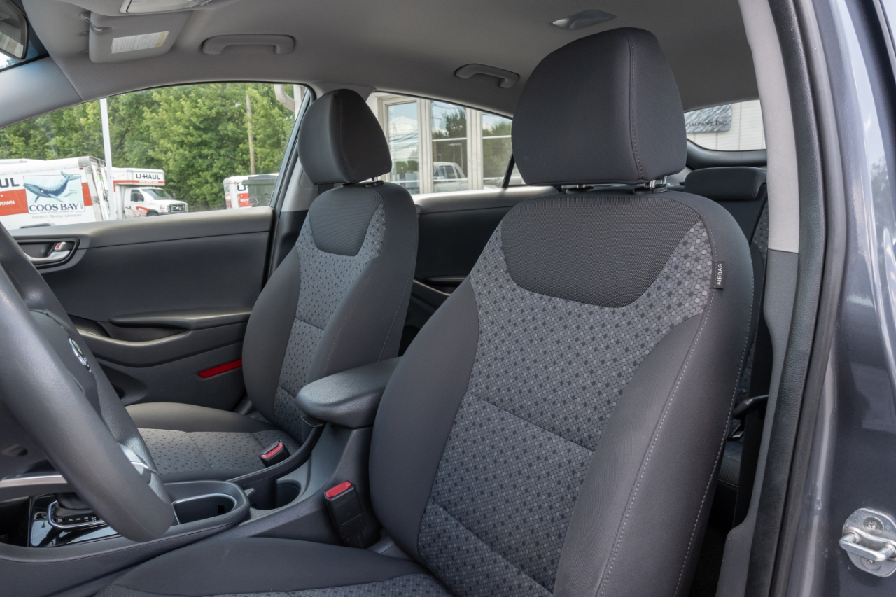 Hyundai Ioniq Hybrid Blue Hatchback 2018
