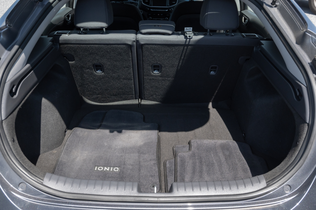 Hyundai Ioniq Hybrid Blue Hatchback 2018