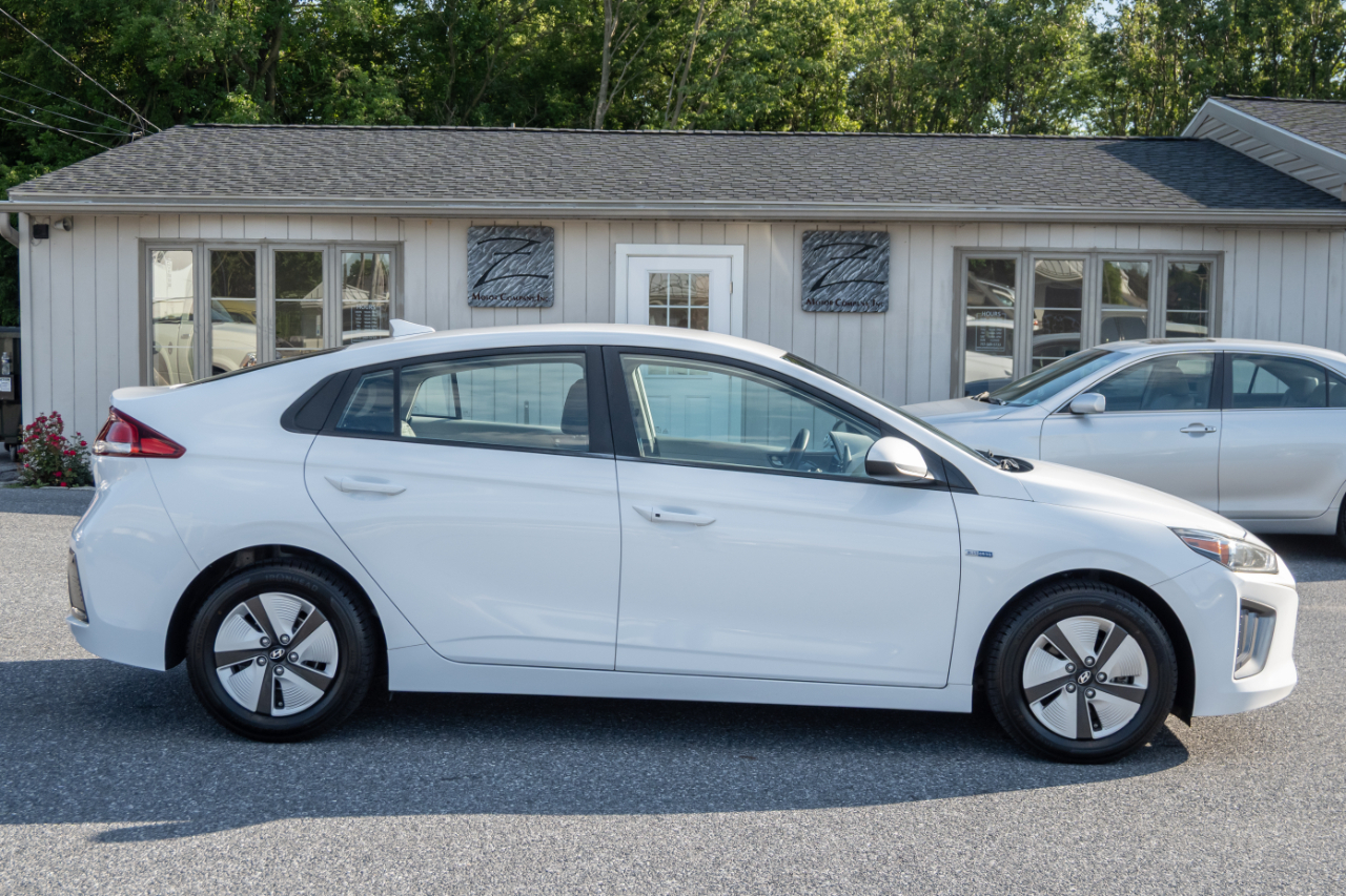 Hyundai Ioniq Hybrid Blue Hatchback 2020