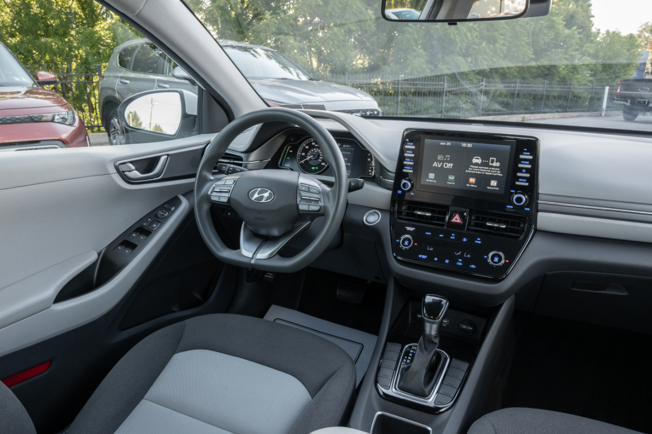 Hyundai Ioniq Hybrid Blue Hatchback 2020