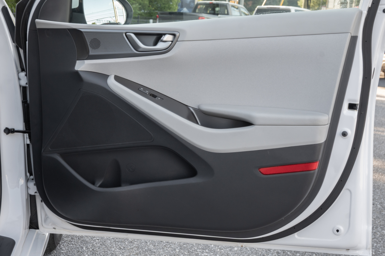 Hyundai Ioniq Hybrid Blue Hatchback 2020