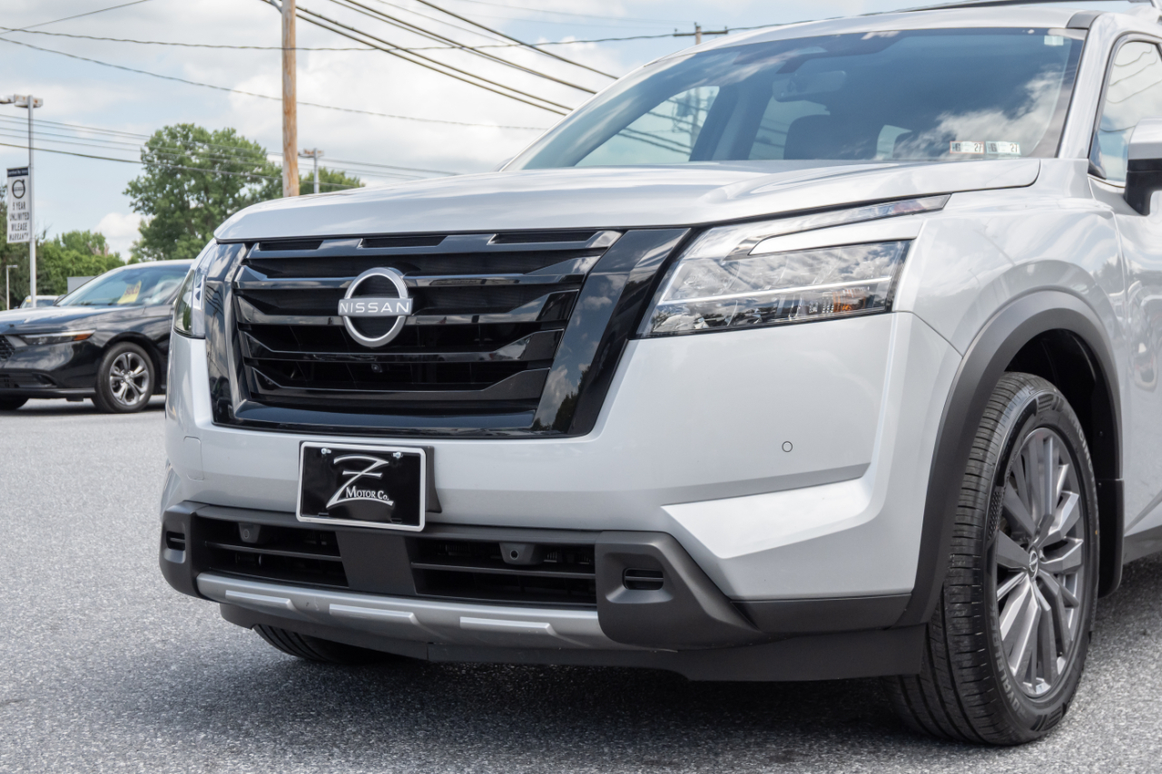 Nissan Pathfinder SL 4WD 2023