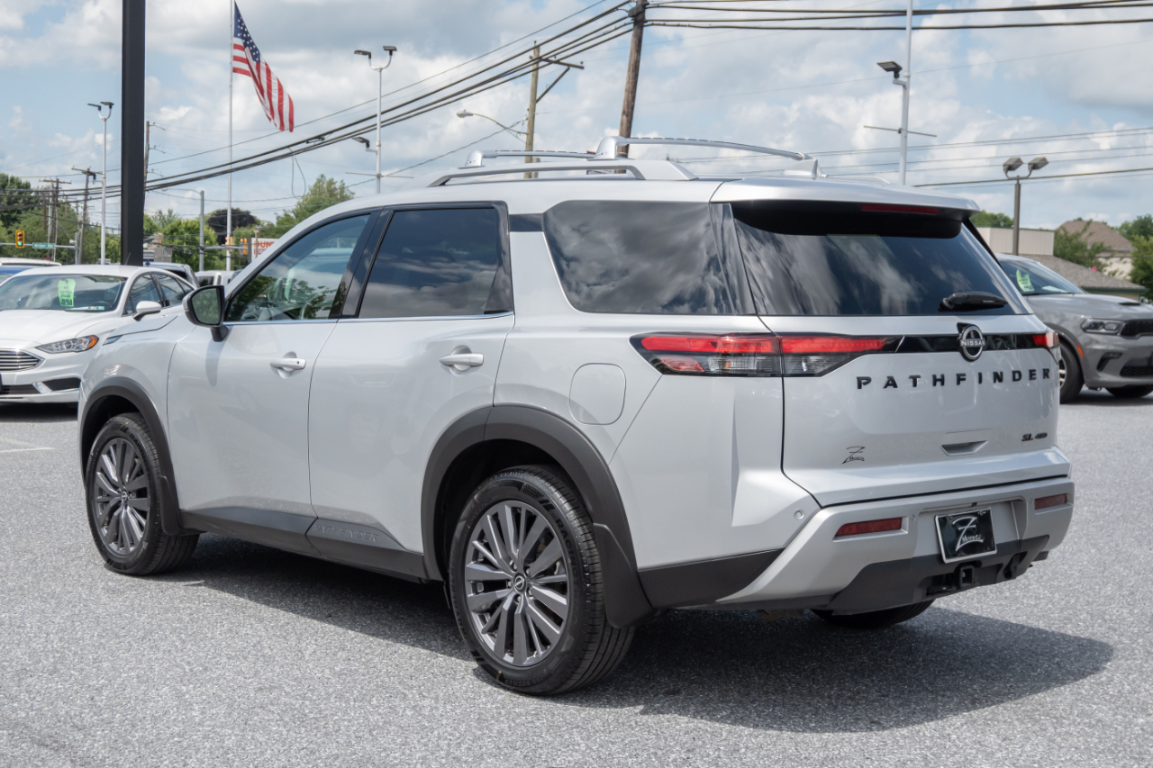 Nissan Pathfinder SL 4WD 2023