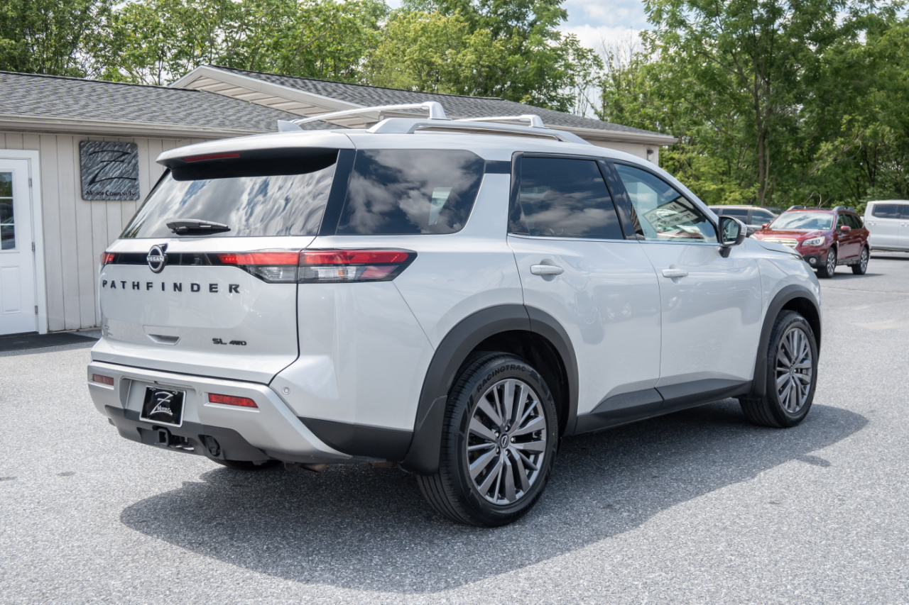 Nissan Pathfinder SL 4WD 2023