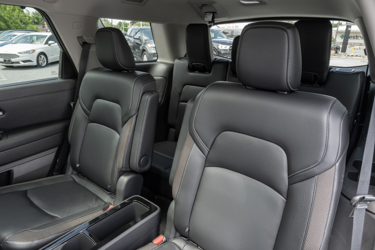 Nissan Pathfinder SL 4WD 2023
