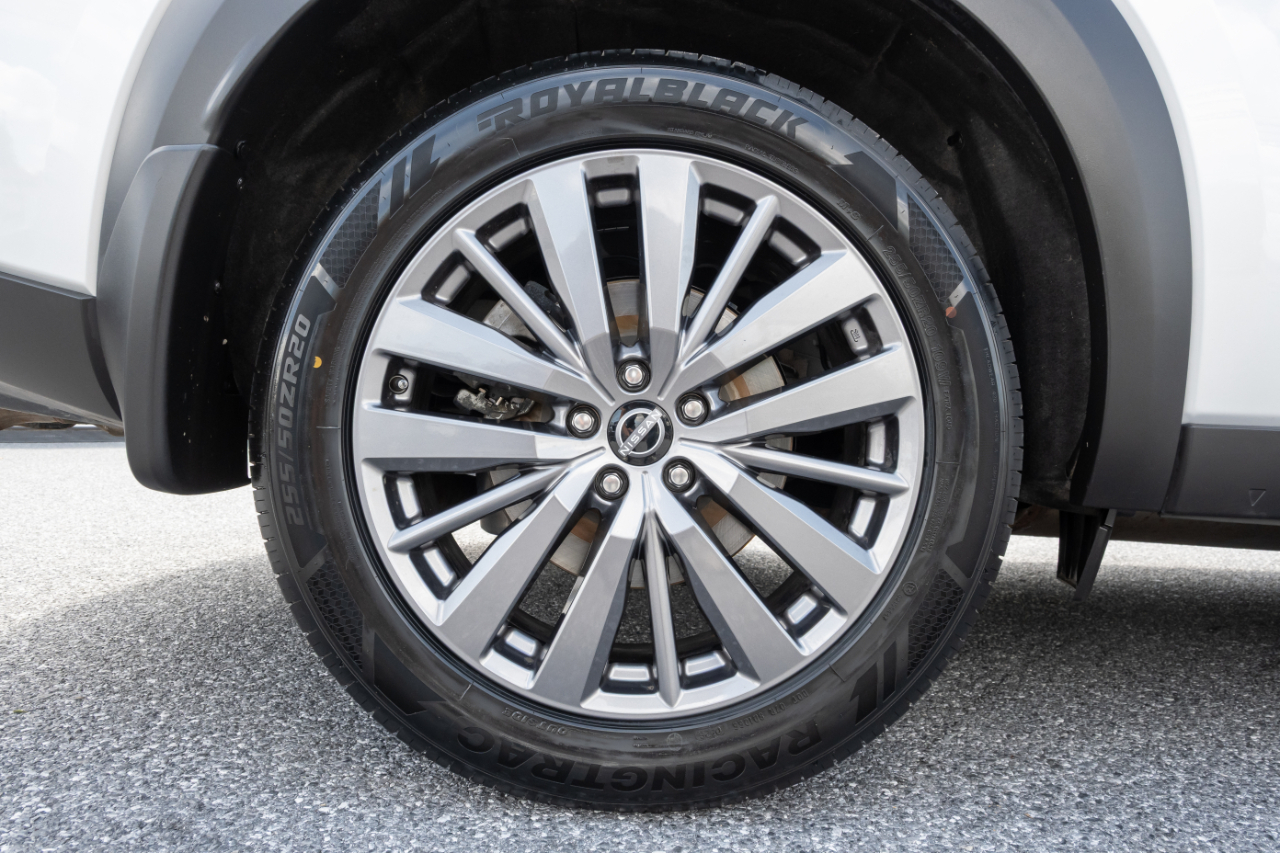 Nissan Pathfinder SL 4WD 2023