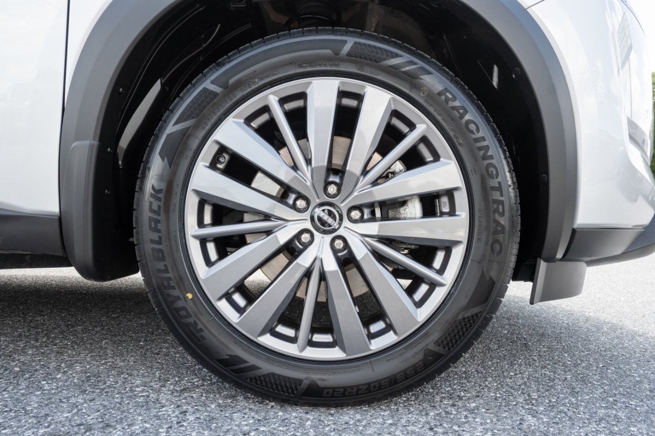 Nissan Pathfinder SL 4WD 2023