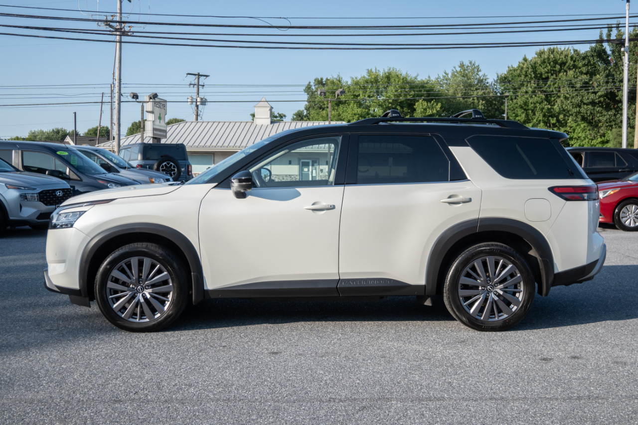 Nissan Pathfinder SL 4WD 2023