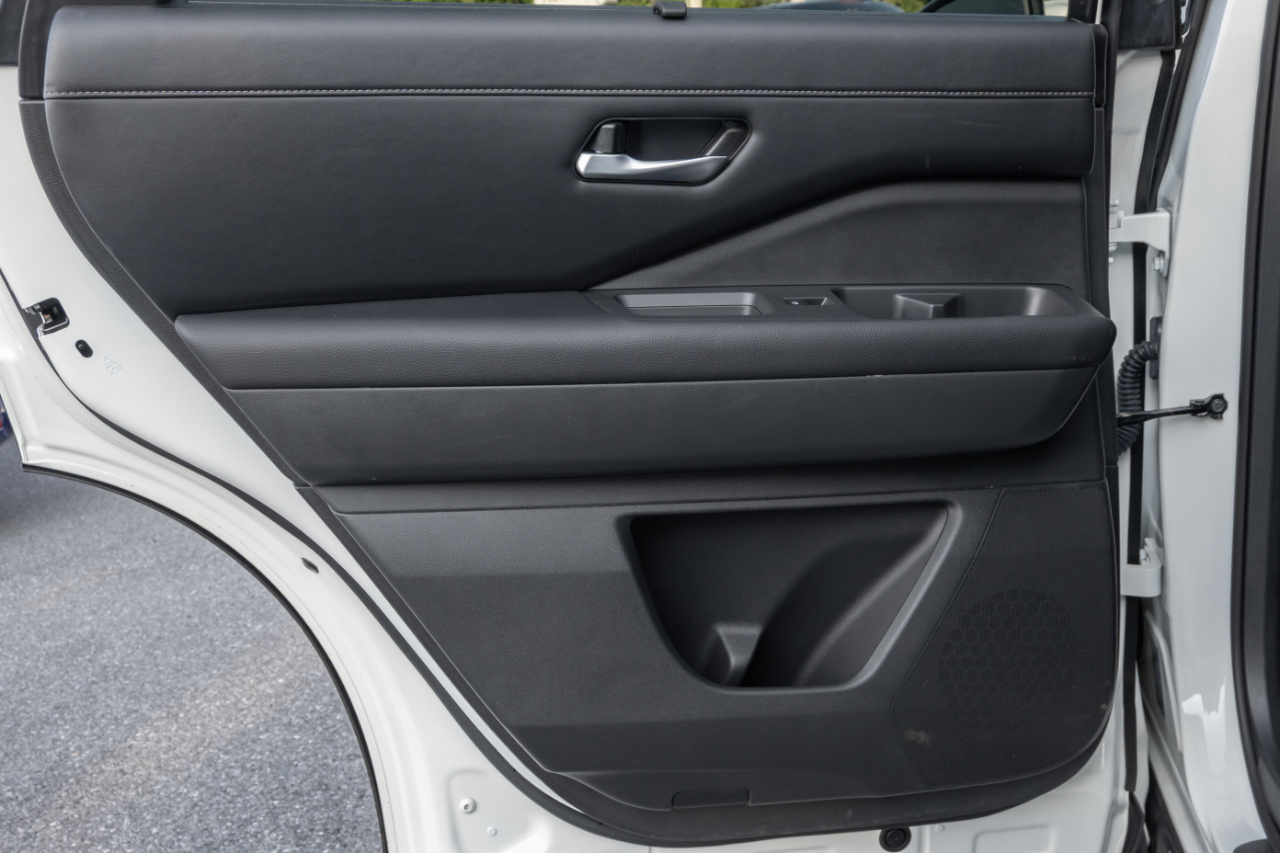 Nissan Pathfinder SL 4WD 2023