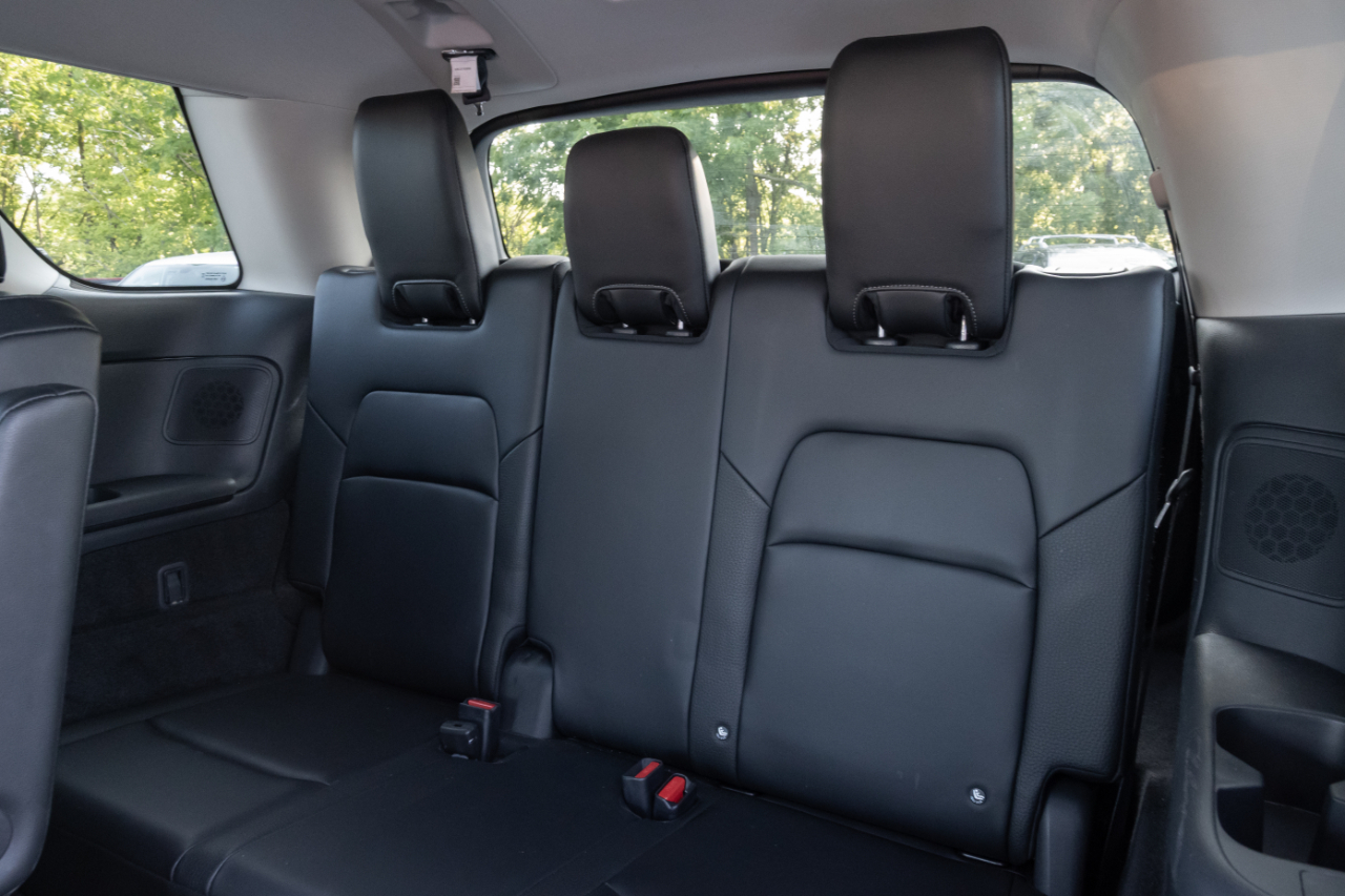 Nissan Pathfinder SL 4WD 2023