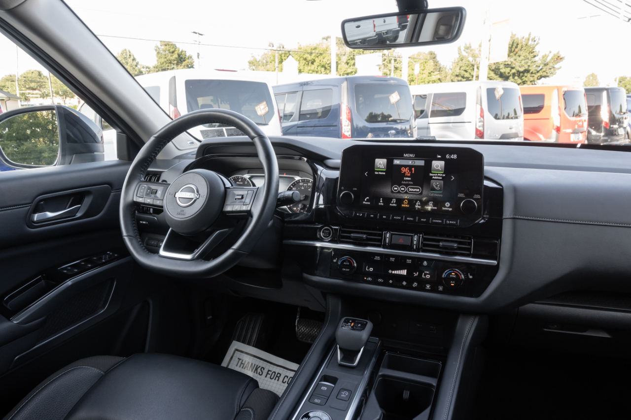 Nissan Pathfinder SL 4WD 2023