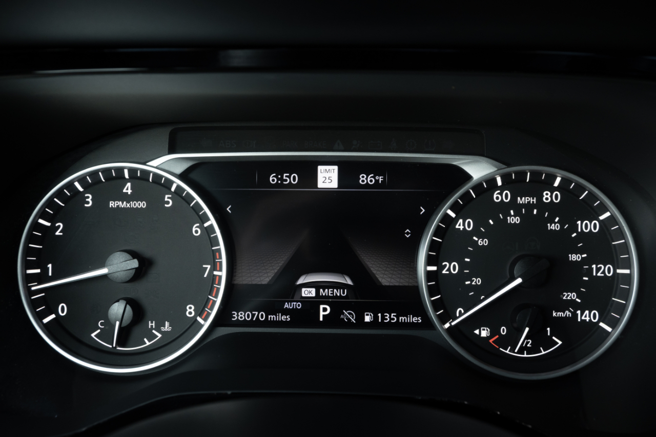 Nissan Pathfinder SL 4WD 2023