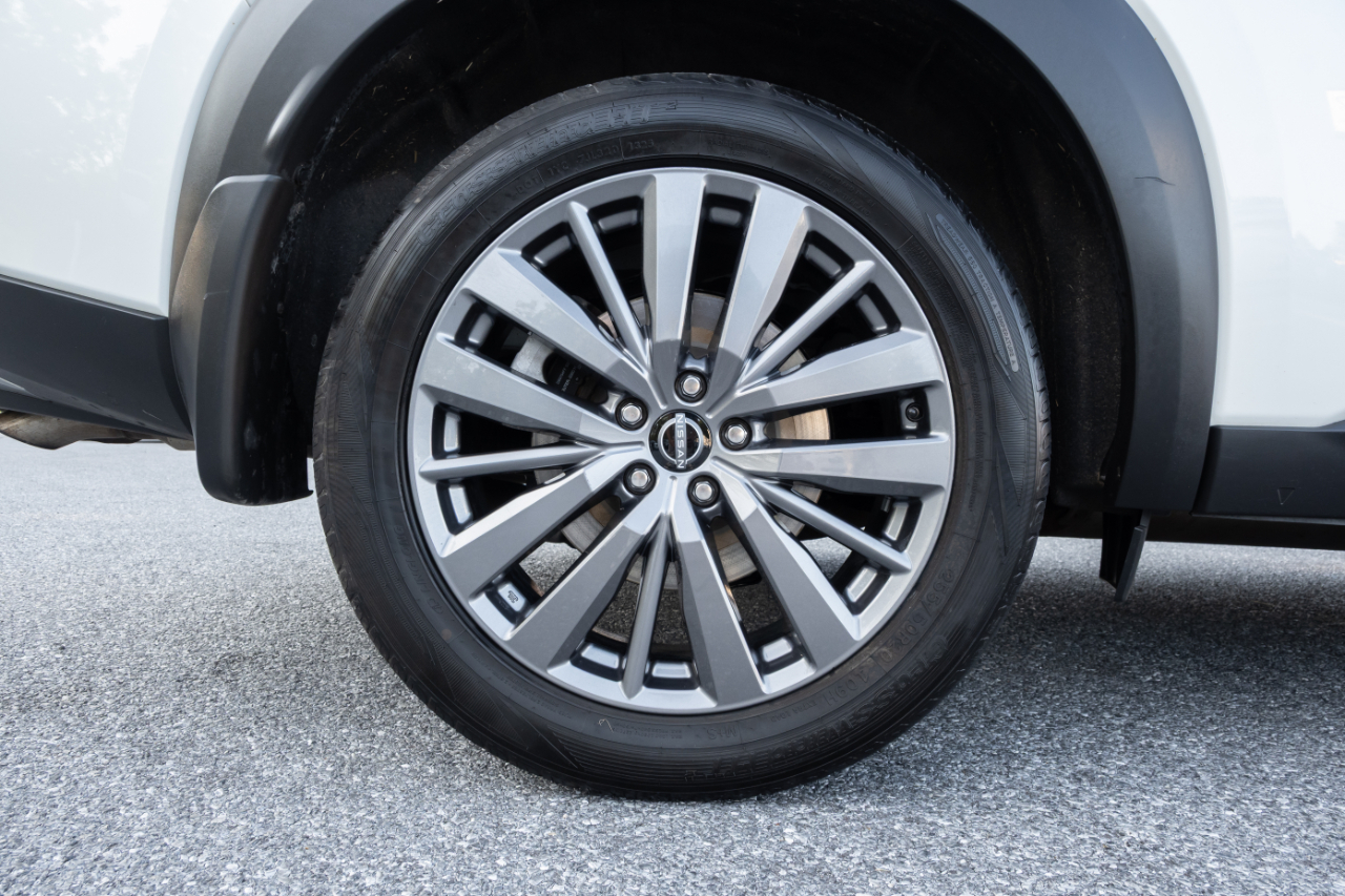 Nissan Pathfinder SL 4WD 2023