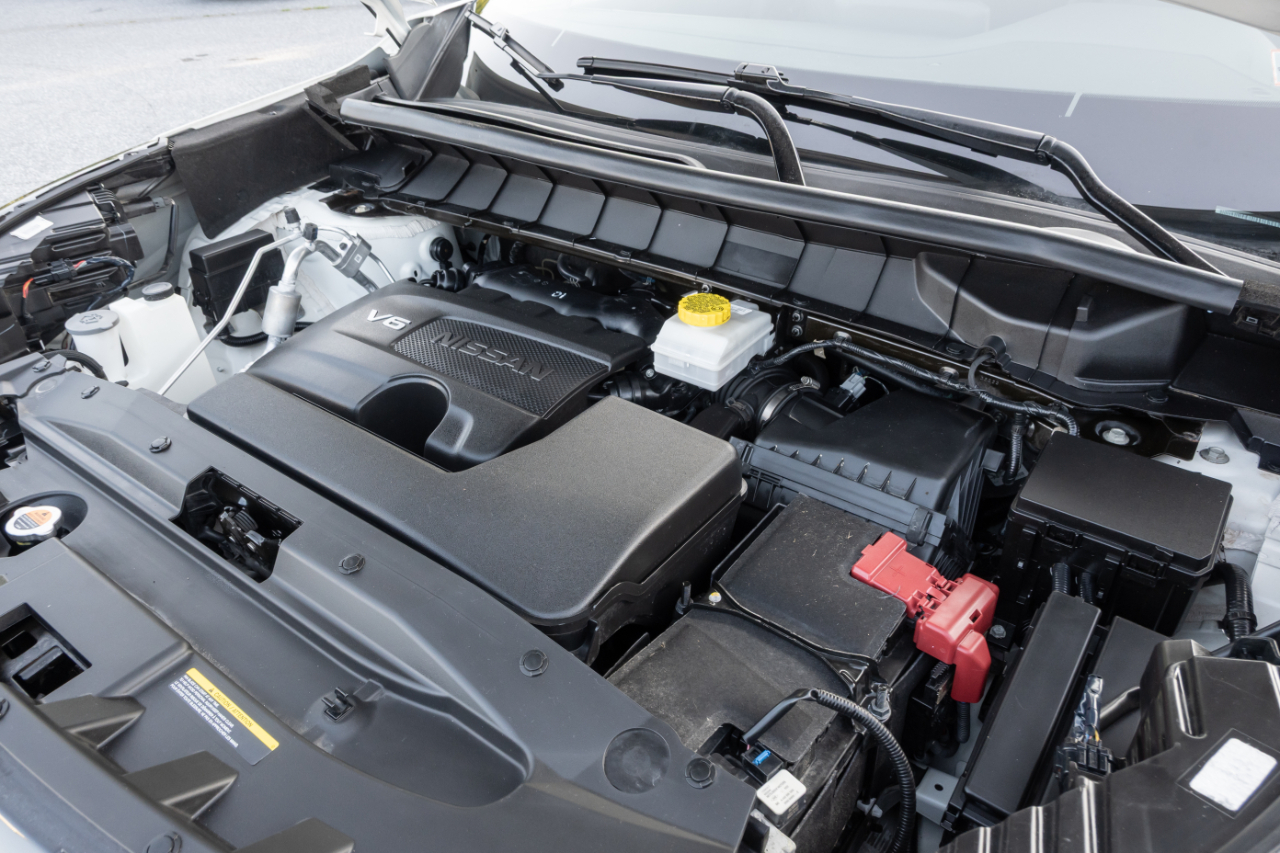 Nissan Pathfinder SL 4WD 2023
