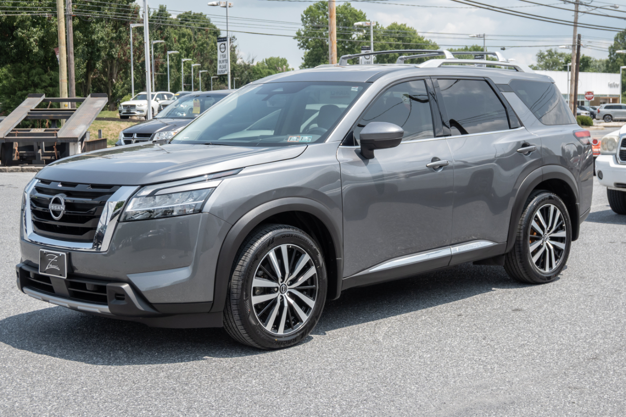Nissan Pathfinder Platinum 4WD 2023