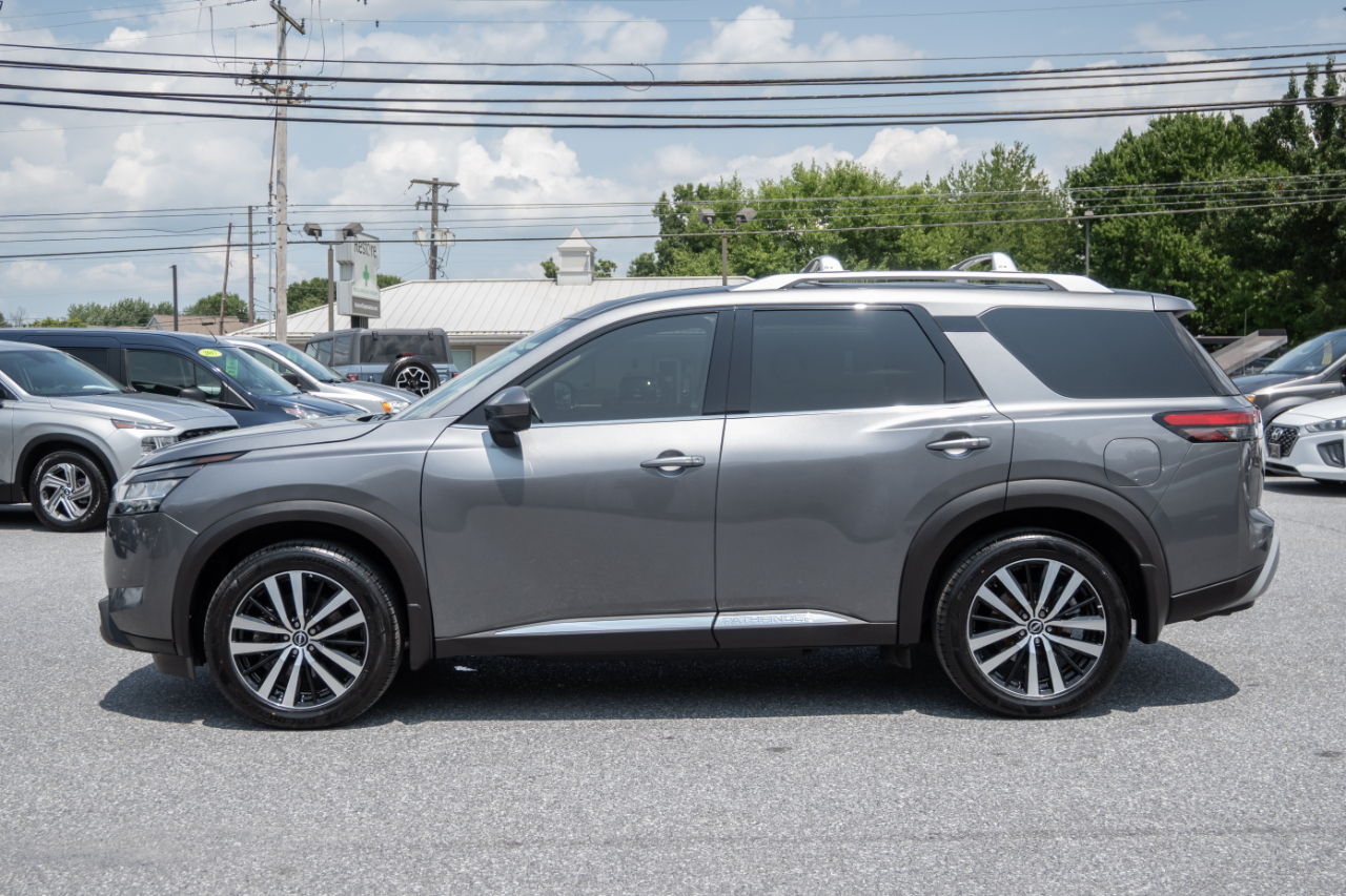 Nissan Pathfinder Platinum 4WD 2023
