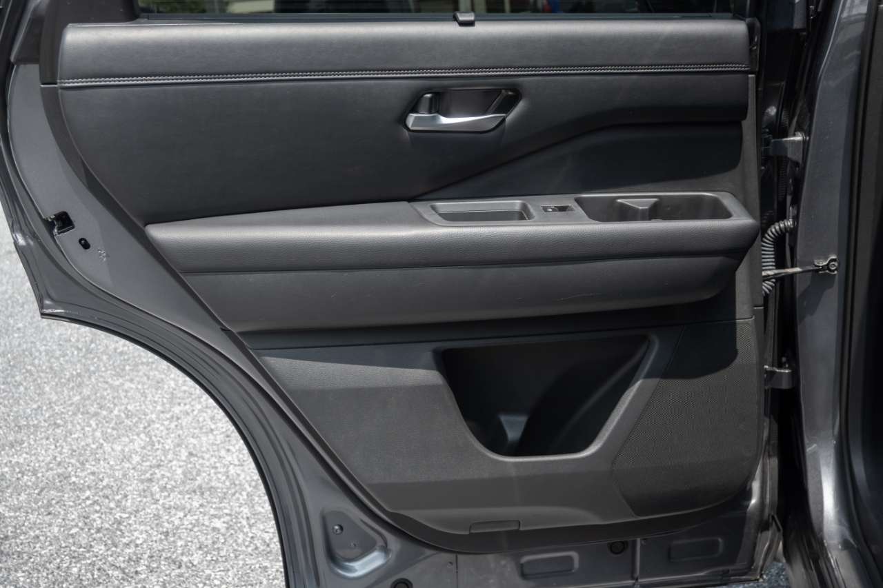 Nissan Pathfinder Platinum 4WD 2023