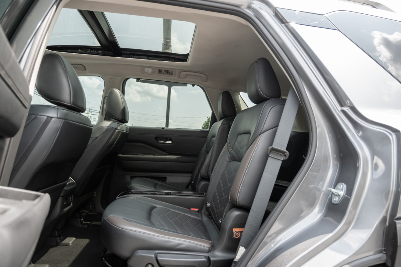 Nissan Pathfinder Platinum 4WD 2023