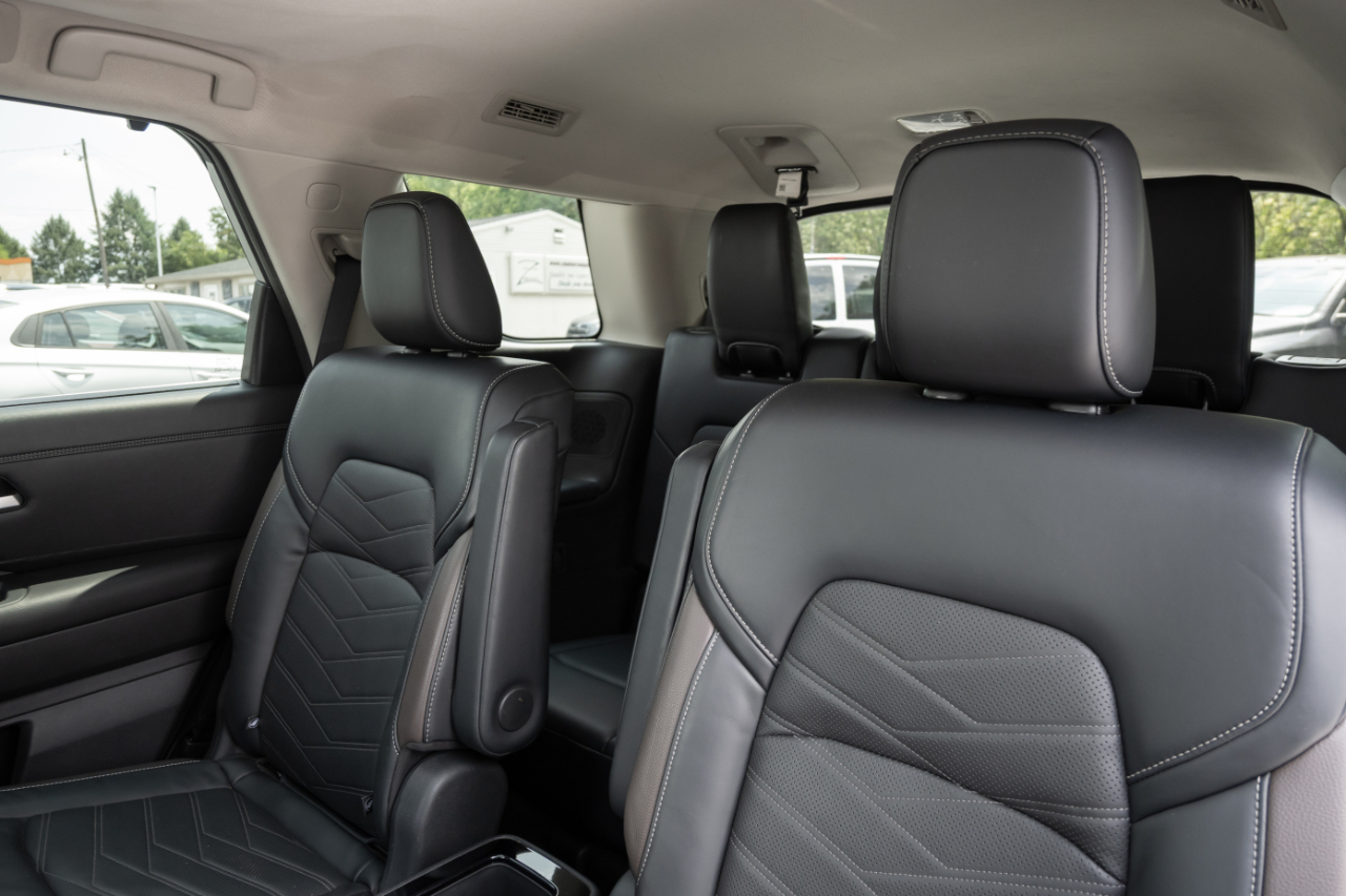 Nissan Pathfinder Platinum 4WD 2023