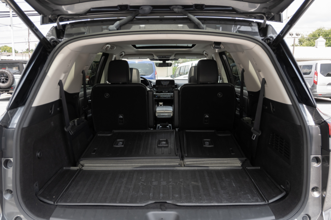 Nissan Pathfinder Platinum 4WD 2023