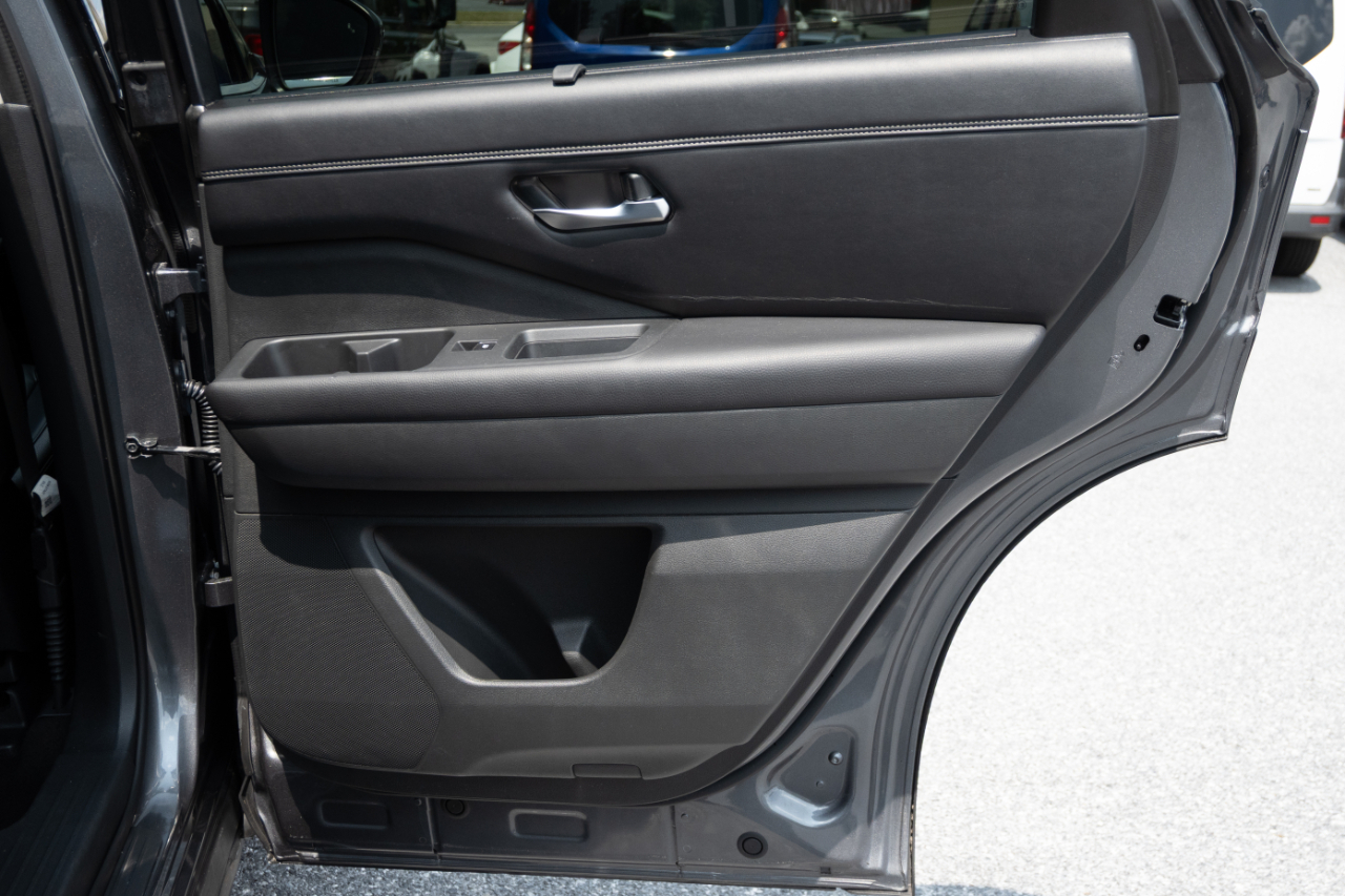 Nissan Pathfinder Platinum 4WD 2023