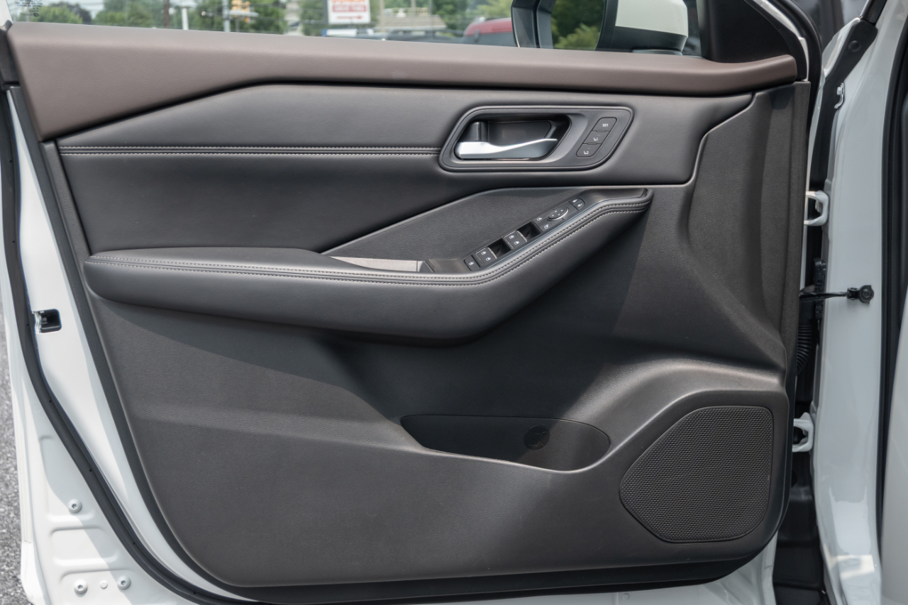 Nissan Rogue  2023