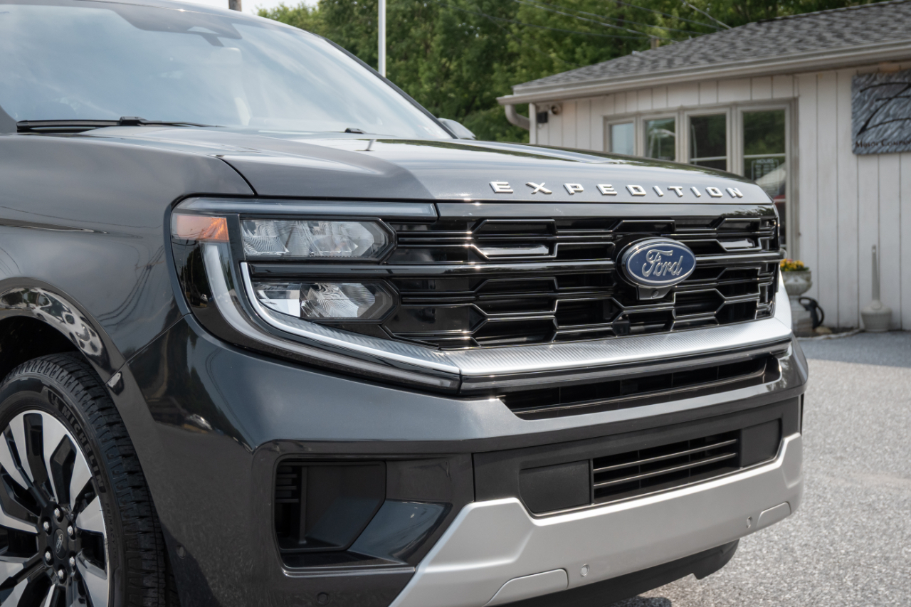 Ford Expedition Max Platinum 4x4 2025