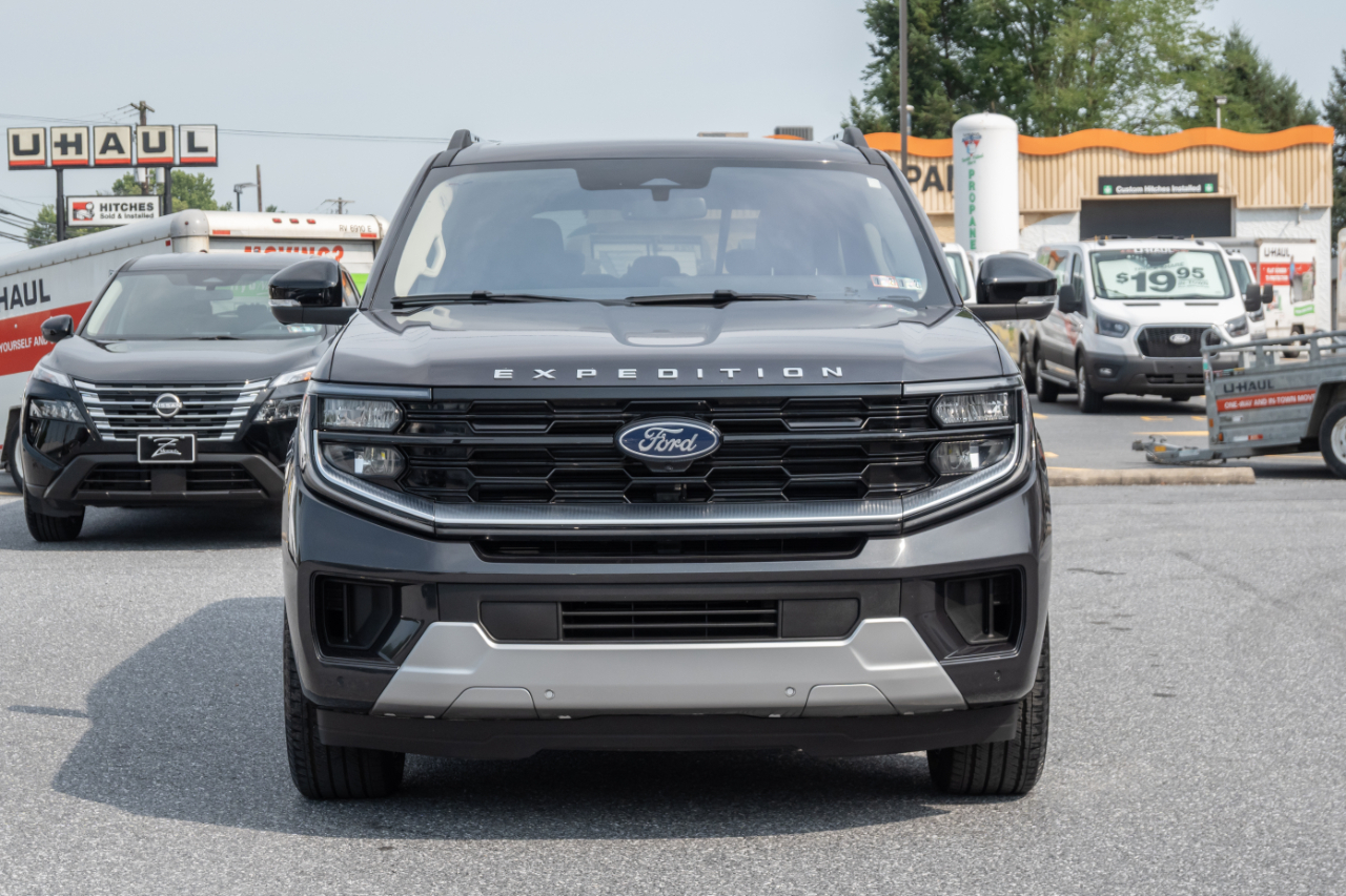 Ford Expedition Max Platinum 4x4 2025