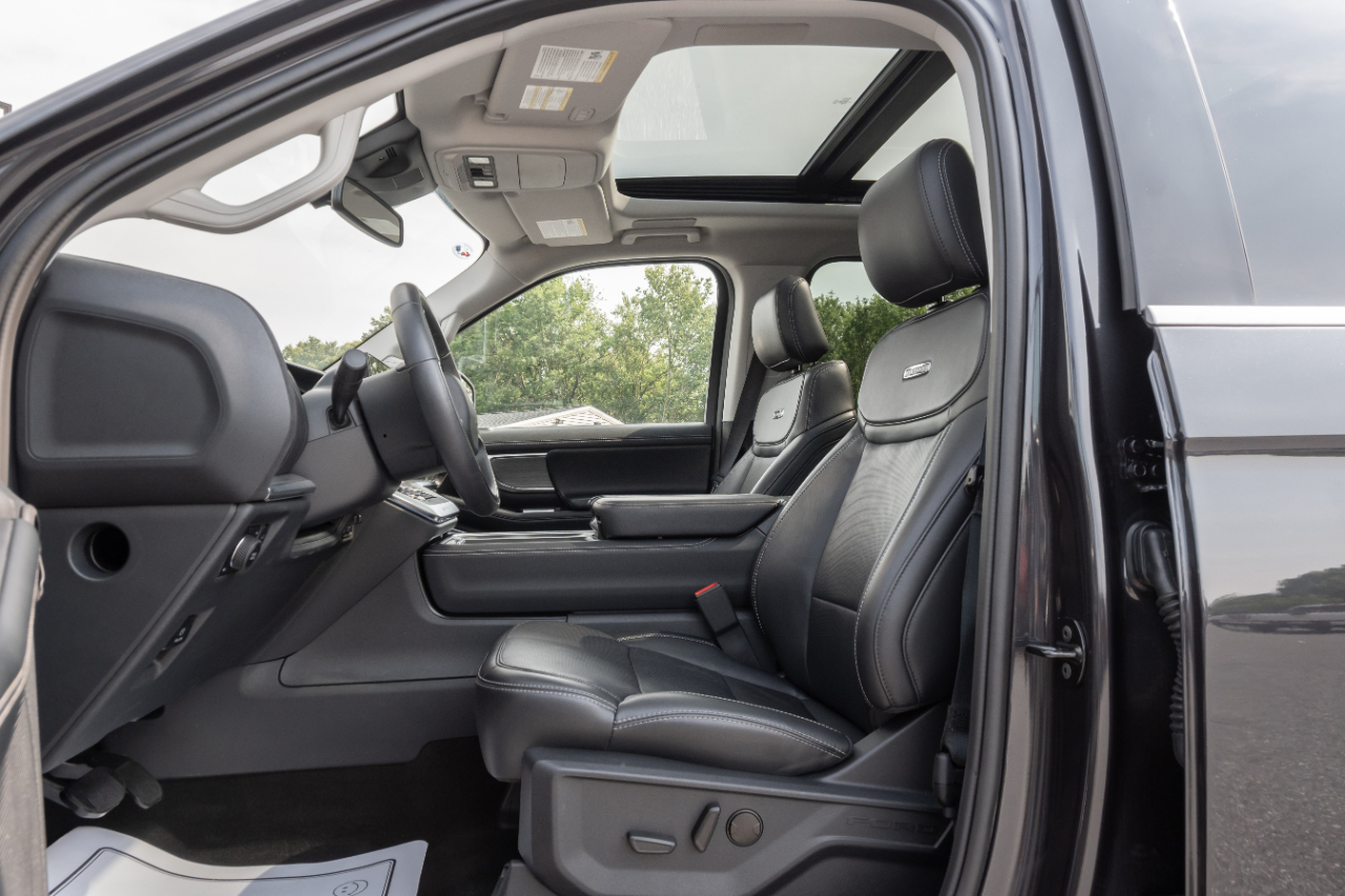 Ford Expedition Max Platinum 4x4 2025