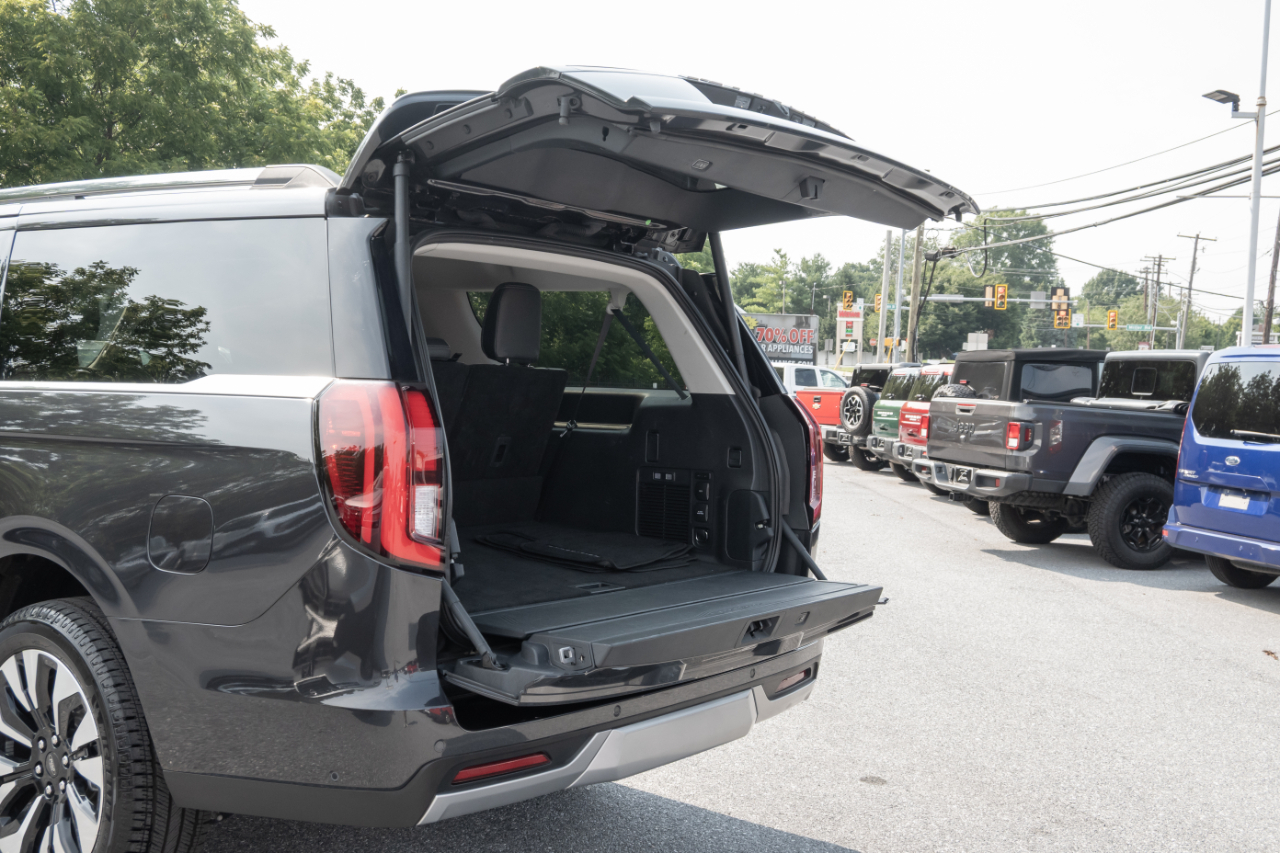 Ford Expedition Max Platinum 4x4 2025
